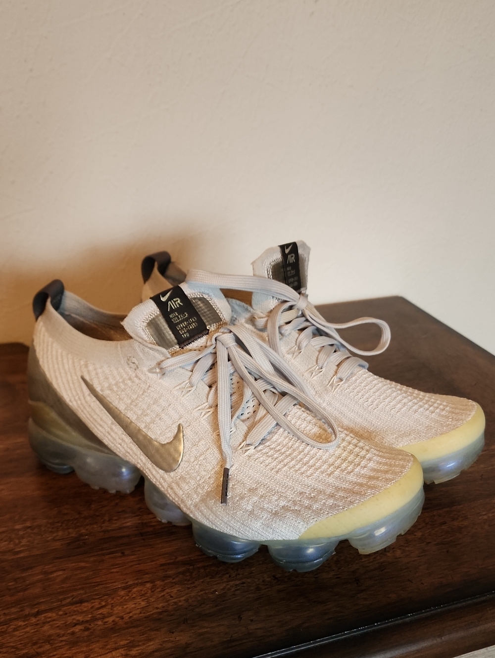 Womens Nike Air VaporMax Flyknit 3 Sz 9.5